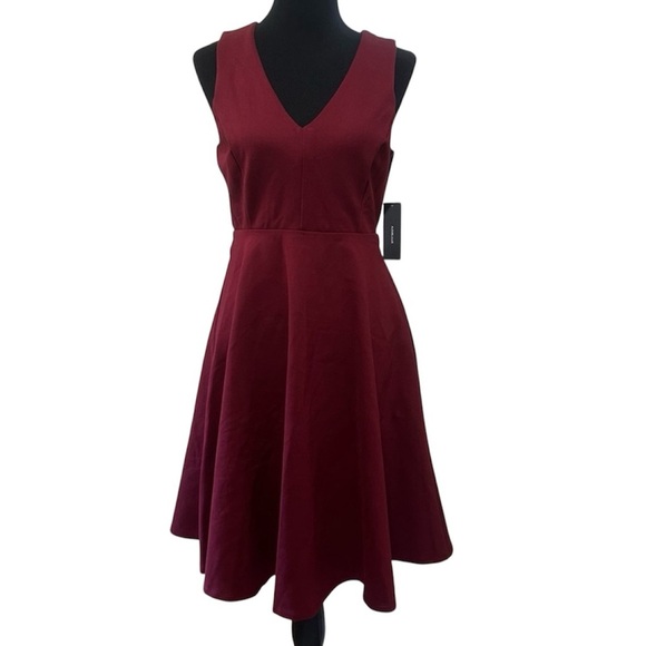 Lulus Dresses & Skirts - LULU’S Wine Red Midi Dress Size S